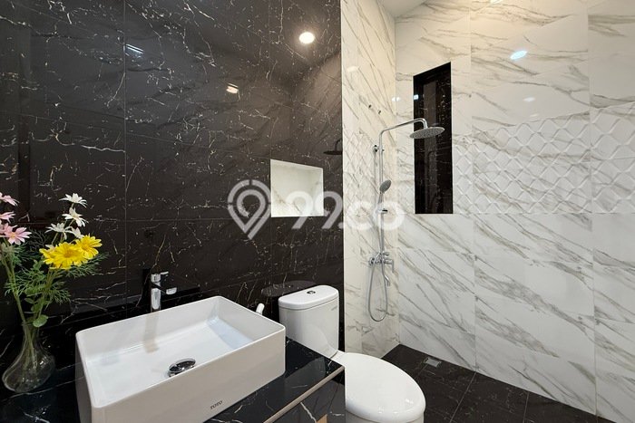 Ready to Use! Luxury House LT 75m2 Desain Elegan di Jelambar Ready to Use! Luxury House LT 75m2 Desain Elegan di Jelambar