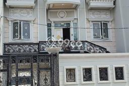Jual Rumah Mewah Elegan Dengan View Eksklusif di Pluit, Jakarta Utara Jual Rumah Mewah Elegan Dengan View Eksklusif di Pluit, Jakarta Utara