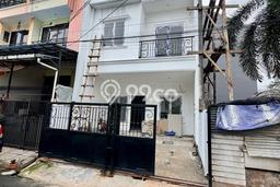 Ready to Use! Luxury House LT 78m2 Desain Elegan di Duri Kepa Ready to Use! Luxury House LT 78m2 Desain Elegan di Duri Kepa