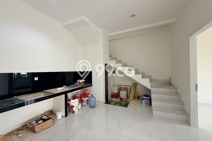 Ready to Use! Luxury House LT 78m2 Desain Elegan di Duri Kepa Ready to Use! Luxury House LT 78m2 Desain Elegan di Duri Kepa