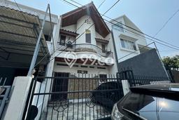 For Sale! Luxury House LT 90m2 Desain Elegan di Kedoya For Sale! Luxury House LT 90m2 Desain Elegan di Kedoya