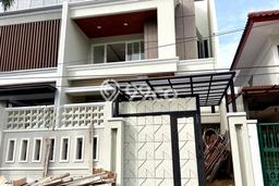 Rumah Luxury Modern Siap Huni di Puri Indah Jakarta Barat Rumah Luxury Modern Siap Huni di Puri Indah Jakarta Barat
