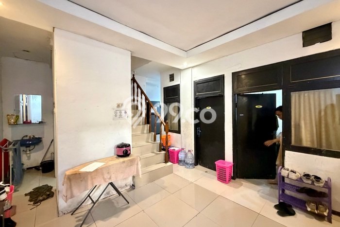Dijual Rumah Kost di Tanjung Duren, Jakarta Barat, 22 KT, 9 KM, Bangunan 300m2 Dijual Rumah Kost di Tanjung Duren, Jakarta Barat, 22 KT, 9 KM, Bangunan 300m2