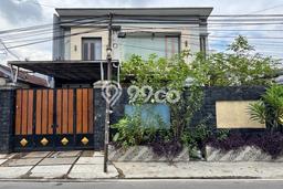 For Sale! Premium House LT 253m2 Desain Modern di Kemanggisan For Sale! Premium House LT 253m2 Desain Modern di Kemanggisan