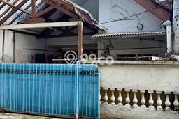 Rumah Luas Asri 2 KT Siap Huni di Tanjung Duren Jakarta Barat Rumah Luas Asri 2 KT Siap Huni di Tanjung Duren Jakarta Barat
