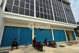 Ruko Dijual di Jakarta Barat LT 88m2 & LB 210m2 Lokasi Terbaik! Ruko Dijual di Jakarta Barat LT 88m2 & LB 210m2 Lokasi Terbaik!