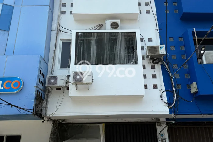 Unit Ruko Dijual di Jakarta Barat LT 77m2 & LB 216m2 Unit Ruko Dijual di Jakarta Barat LT 77m2 & LB 216m2