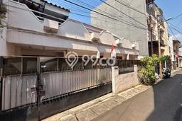 For Sale Hunian Rumah Nyaman 4 KT di Tanjung Duren, Jakarta Barat For Sale Hunian Rumah Nyaman 4 KT di Tanjung Duren, Jakarta Barat