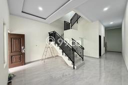 Dijual Rumah Luas Elegan Dengan View Cantik di Tanjung Duren, Jakarta Barat Dijual Rumah Luas Elegan Dengan View Cantik di Tanjung Duren, Jakarta Barat