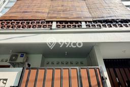 Kost Dijual di Cipete dengan 14 KT dan Luas 250m2 Kost Dijual di Cipete dengan 14 KT dan Luas 250m2