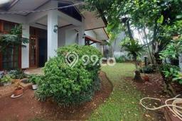 Rumah Luxury Modern Tanpa Renovasi di Pejaten Jakarta Selatan Rumah Luxury Modern Tanpa Renovasi di Pejaten Jakarta Selatan