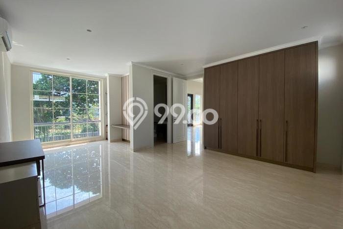 Rumah Elit LB 800m2 Siap Huni Desain Elegan di Kuningan, Jakarta Selatan Rumah Elit LB 800m2 Siap Huni Desain Elegan di Kuningan, Jakarta Selatan