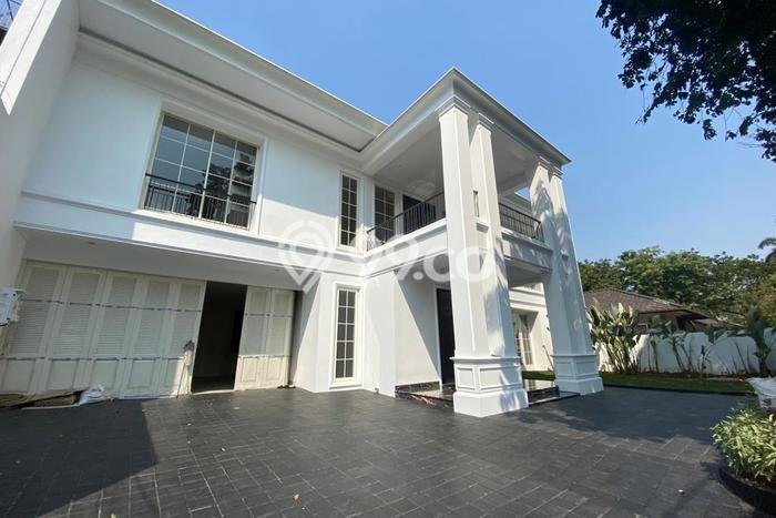 Rumah Elit LB 800m2 Siap Huni Desain Elegan di Kuningan, Jakarta Selatan Rumah Elit LB 800m2 Siap Huni Desain Elegan di Kuningan, Jakarta Selatan