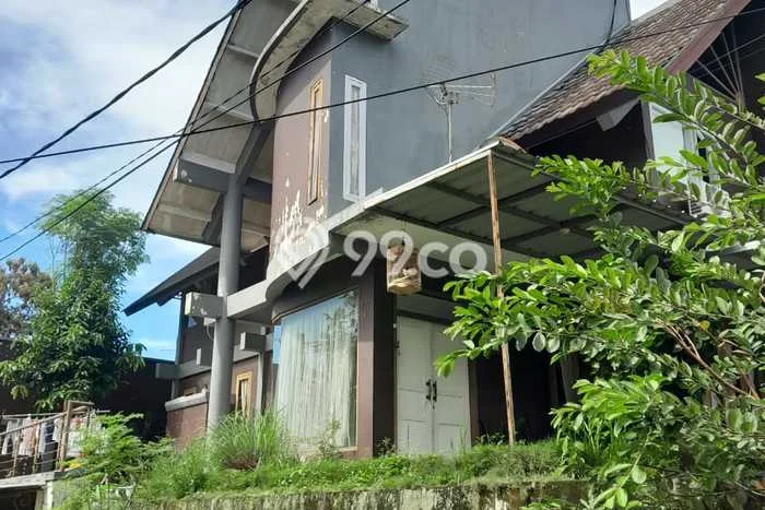 Rumah Luas Asri 3 KT Siap Huni di Setiabudi Bandung Rumah Luas Asri 3 KT Siap Huni di Setiabudi Bandung