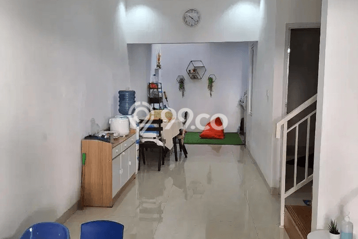 Rumah Modern 3 KT di Pondok Benda Tangerang Semi Furnished Rumah Modern 3 KT di Pondok Benda Tangerang Semi Furnished