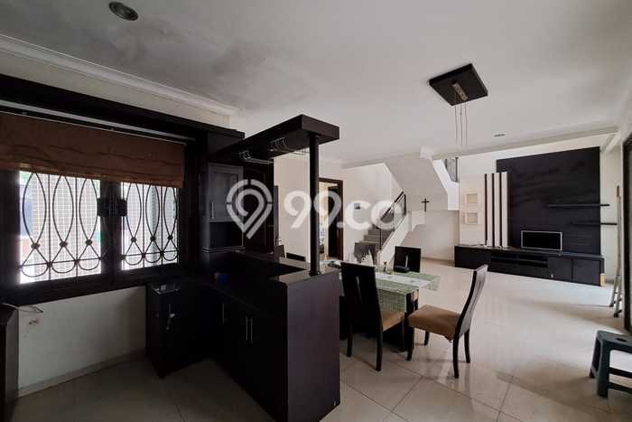 Dijual Rumah Elit Exclusive di Lakarsantri, Surabaya Dijual Rumah Elit Exclusive di Lakarsantri, Surabaya