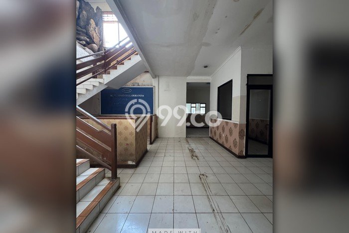 Unit Komersial Dijual di Rawalumbu Bekasi 600m2 Unit Komersial Dijual di Rawalumbu Bekasi 600m2