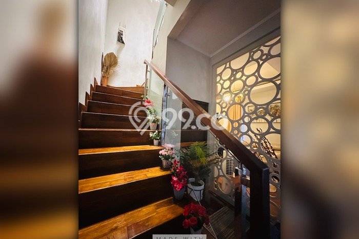 For Sale! Luxury House LT 180m2 Desain Elegan di Summarecon Bekasi For Sale! Luxury House LT 180m2 Desain Elegan di Summarecon Bekasi