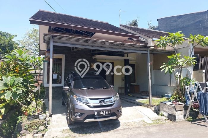 HUNIAN PREMIUM! Rumah kawasan Terusan Buah Batu, 2 KM, Kawasan Prospektif, Luas 100m² Bangunan 70m² HUNIAN PREMIUM! Rumah kawasan Terusan Buah Batu, 2 KM, Kawasan Prospektif, Luas 100m² Bangunan 70m²