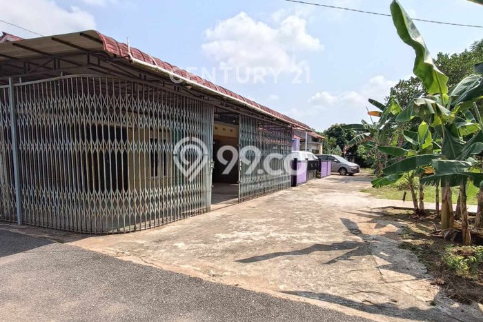 Lokasi strategis! Rumah siap pakai disewakan di Pontianak Kota LB 170m2 Lokasi strategis! Rumah siap pakai disewakan di Pontianak Kota LB 170m2