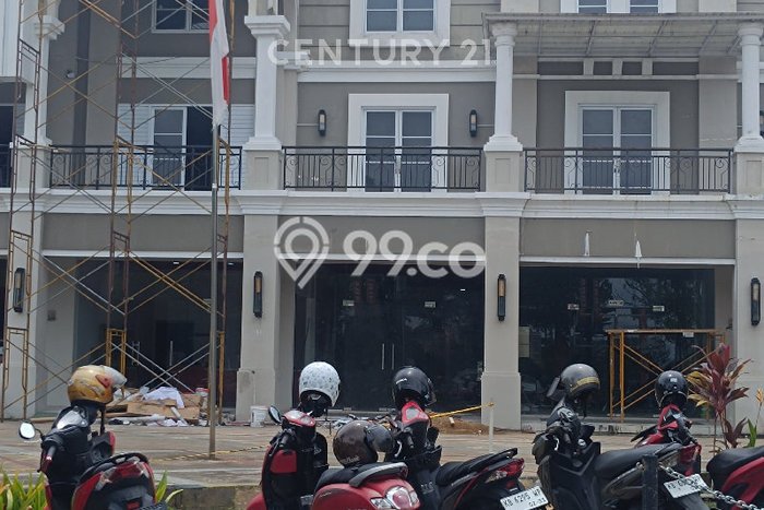 Unit Ruko Paling Strategis di Kubu Kubu Raya dengan LB 226m2 Unit Ruko Paling Strategis di Kubu Kubu Raya dengan LB 226m2