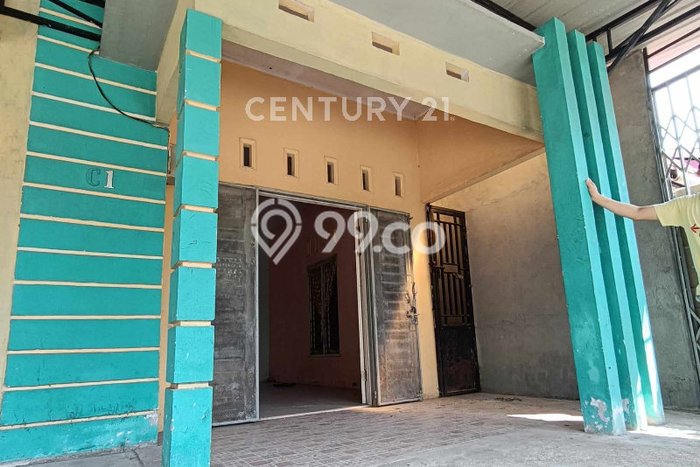 Lokasi strategis! Rumah siap pakai disewakan di Pontianak Kota LB 170m2 Lokasi strategis! Rumah siap pakai disewakan di Pontianak Kota LB 170m2