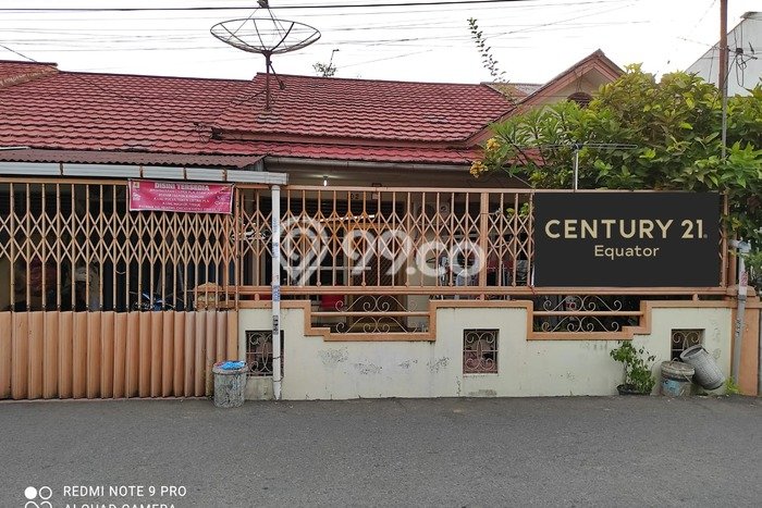 Hunian Cantik Modern Lb 144m2 di Pontianak Selatan, Pontianak Hunian Cantik Modern Lb 144m2 di Pontianak Selatan, Pontianak
