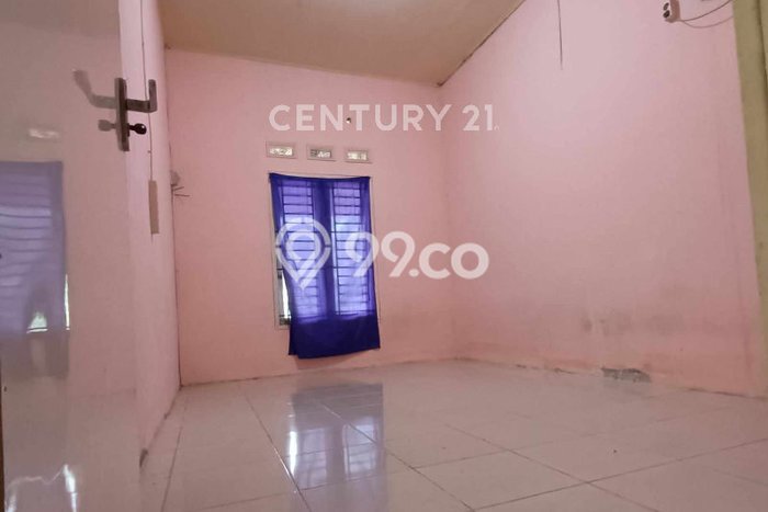 Lokasi strategis! Rumah siap pakai disewakan di Pontianak Kota LB 170m2 Lokasi strategis! Rumah siap pakai disewakan di Pontianak Kota LB 170m2