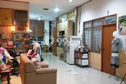 Area Ramai! Ruko Dijual di Bojongloa Kidul untuk Bisnis Luas Bangunan 550m2 Area Ramai! Ruko Dijual di Bojongloa Kidul untuk Bisnis Luas Bangunan 550m2