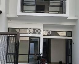 For Sale Rumah 4 Kamar Lokasi Ideal Nyaman dan Strategis di Arcamanik For Sale Rumah 4 Kamar Lokasi Ideal Nyaman dan Strategis di Arcamanik
