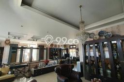 Rumah Mewah LB 320m2 Siap Huni Desain Elegan di Riau, Bandung Rumah Mewah LB 320m2 Siap Huni Desain Elegan di Riau, Bandung