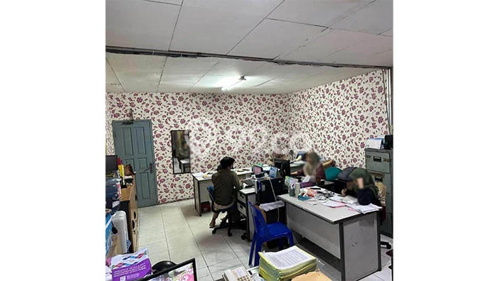 Ruko Dijual di Prime Area Jakarta Barat Luas 262m2 Ruko Dijual di Prime Area Jakarta Barat Luas 262m2