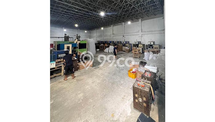 Gudang Dijual di Tangerang LT 1049m2 & LB 681m2 Lokasi Terbaik! Gudang Dijual di Tangerang LT 1049m2 & LB 681m2 Lokasi Terbaik!