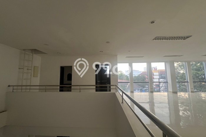 Unit Ruko Dijual di Bandung LT 651m2 & LB 721m2 Unit Ruko Dijual di Bandung LT 651m2 & LB 721m2
