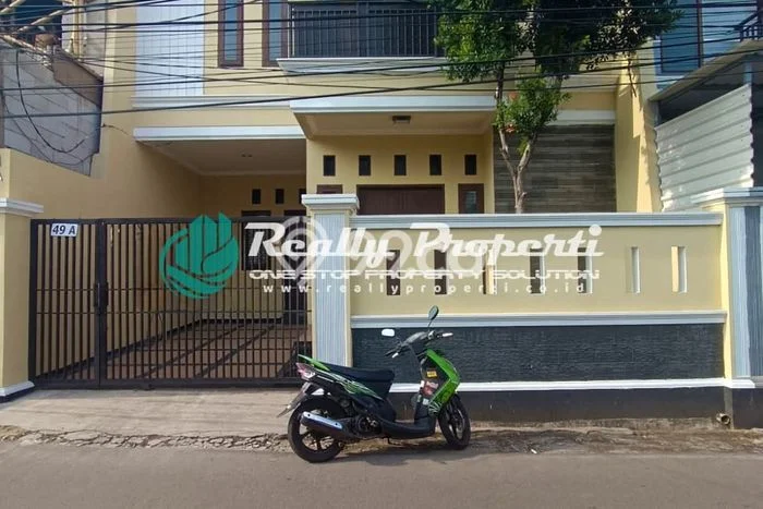 Rumah Sewa Bekasi LT 118m2 LB 190m2 Area Jati Cempaka Rumah Sewa Bekasi LT 118m2 LB 190m2 Area Jati Cempaka