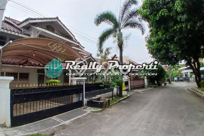 Dijual Rumah Mewah Megah Dengan View Cantik di Jatiwaringin, Bekasi Dijual Rumah Mewah Megah Dengan View Cantik di Jatiwaringin, Bekasi