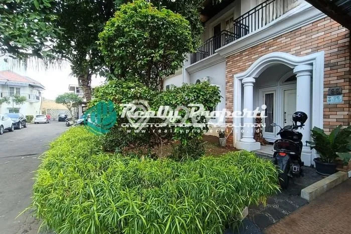 Rumah sewa siap pakai 4 Kamar Tidur di Jatiwaringin, Bekasi Rumah sewa siap pakai 4 Kamar Tidur di Jatiwaringin, Bekasi