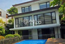 Rumah Nyaman area Kebayoran Baru, 5 KT, Lingkungan Strategis, Luas 700m2m² Bangunan 700m2m² Rumah Nyaman area Kebayoran Baru, 5 KT, Lingkungan Strategis, Luas 700m2m² Bangunan 700m2m²