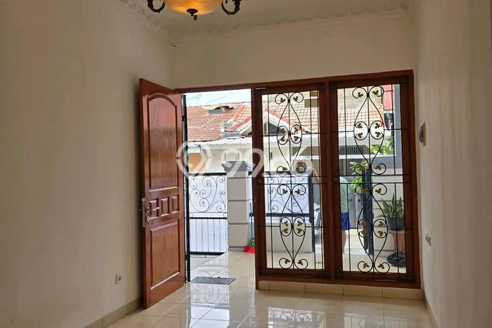 Jual Rumah Minimalis Bagus Punya 3 KT di Bekasi Barat Bekasi SHM Jual Rumah Minimalis Bagus Punya 3 KT di Bekasi Barat Bekasi SHM