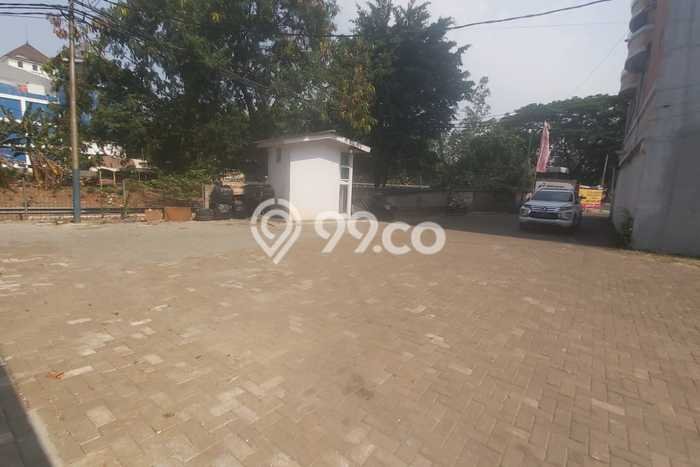 Ruko Dijual di Prime Area Jakarta Timur Luas 174m2 Ruko Dijual di Prime Area Jakarta Timur Luas 174m2