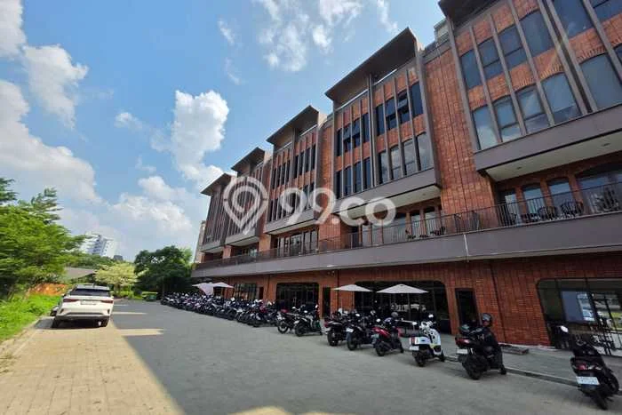 LOKASI STRATEGIS! Ruko di Bekasi Barat, Luas 356m², Area Bisnis, Jalan Utama LOKASI STRATEGIS! Ruko di Bekasi Barat, Luas 356m², Area Bisnis, Jalan Utama