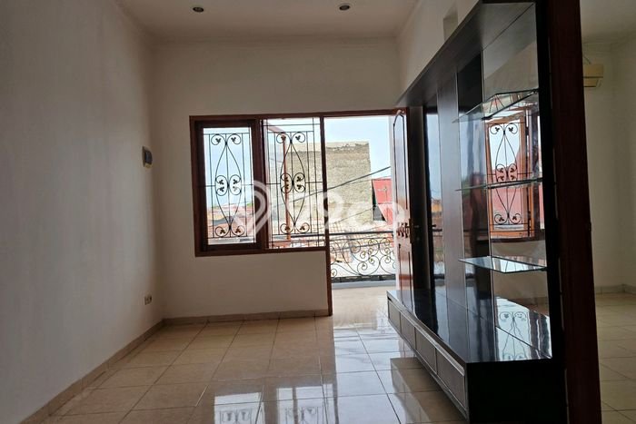 Jual Rumah Minimalis Bagus Punya 3 KT di Bekasi Barat Bekasi SHM Jual Rumah Minimalis Bagus Punya 3 KT di Bekasi Barat Bekasi SHM