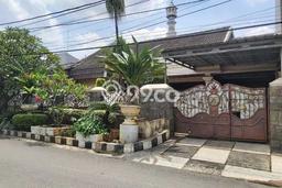 Jual Rumah Mewah Megah Dengan View Eksklusif di Pondok Kelapa, Jakarta Timur Jual Rumah Mewah Megah Dengan View Eksklusif di Pondok Kelapa, Jakarta Timur