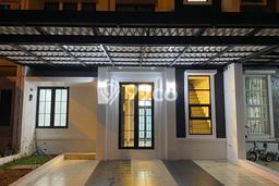 Rumah Elit Modern Tanpa Renovasi di Gading Serpong Tangerang Rumah Elit Modern Tanpa Renovasi di Gading Serpong Tangerang