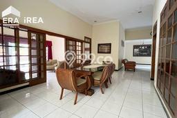 Rumah Mewah Siap Huni LT 382m2 di Banjarsari, Solo Rumah Mewah Siap Huni LT 382m2 di Banjarsari, Solo