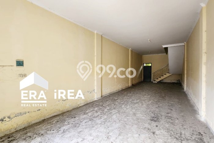 Unit Ruko Dijual di Banjarsari Surakarta 124m2 Unit Ruko Dijual di Banjarsari Surakarta 124m2