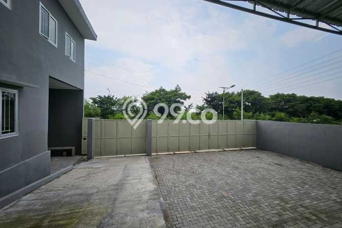 Gudang Komersial Disewakan di Benowo Surabaya Luas 760m2 Gudang Komersial Disewakan di Benowo Surabaya Luas 760m2