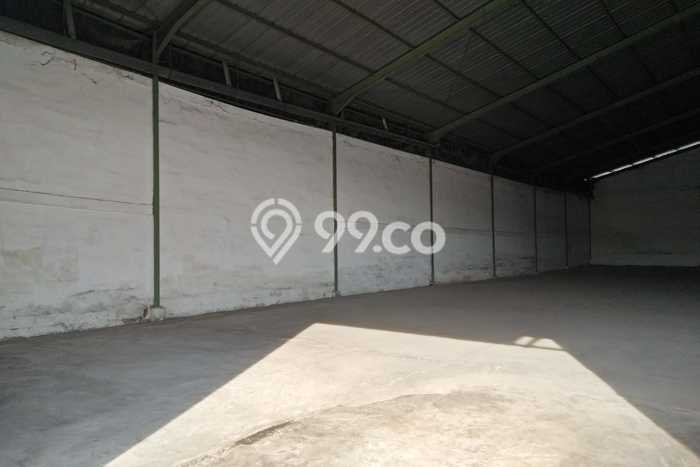Unit Gudang Paling Strategis di Asemrowo Surabaya dengan LB 840m2 Unit Gudang Paling Strategis di Asemrowo Surabaya dengan LB 840m2