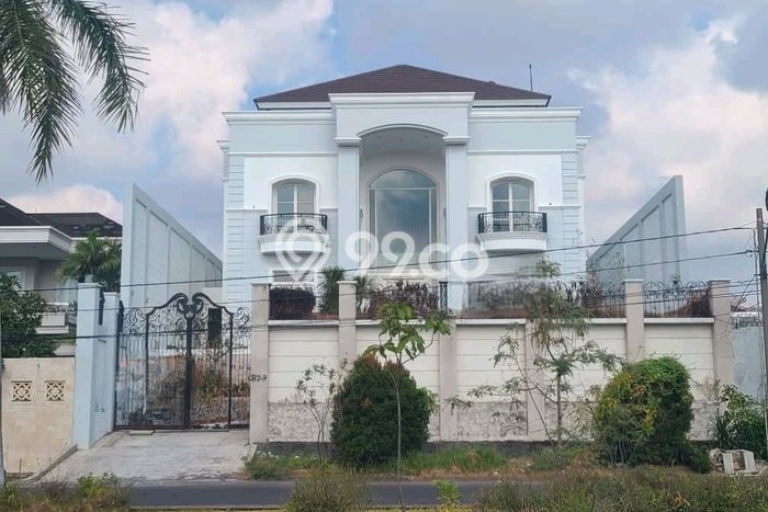 Hunian Eksklusif Siap Huni LT 1000m2 di Sukolilo, Surabaya Hunian Eksklusif Siap Huni LT 1000m2 di Sukolilo, Surabaya
