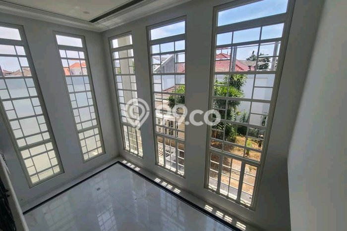 Hunian Eksklusif Siap Huni LT 1000m2 di Sukolilo, Surabaya Hunian Eksklusif Siap Huni LT 1000m2 di Sukolilo, Surabaya